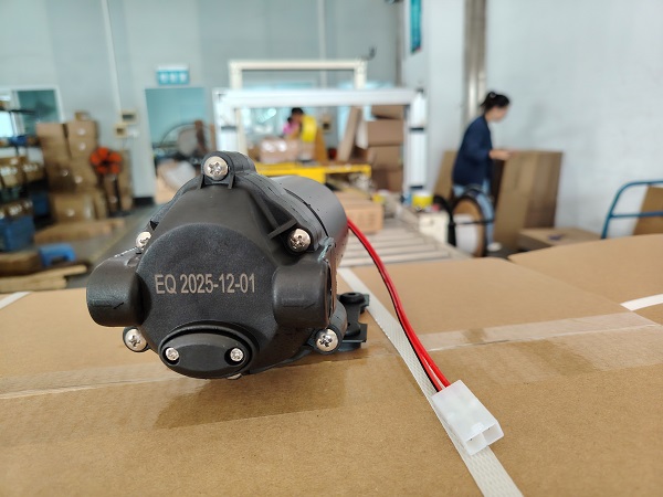 Pompe de surpression d'eau haute pression pour purificateurs d'eau - Aspiration puissante et capacité d'échappement supérieure