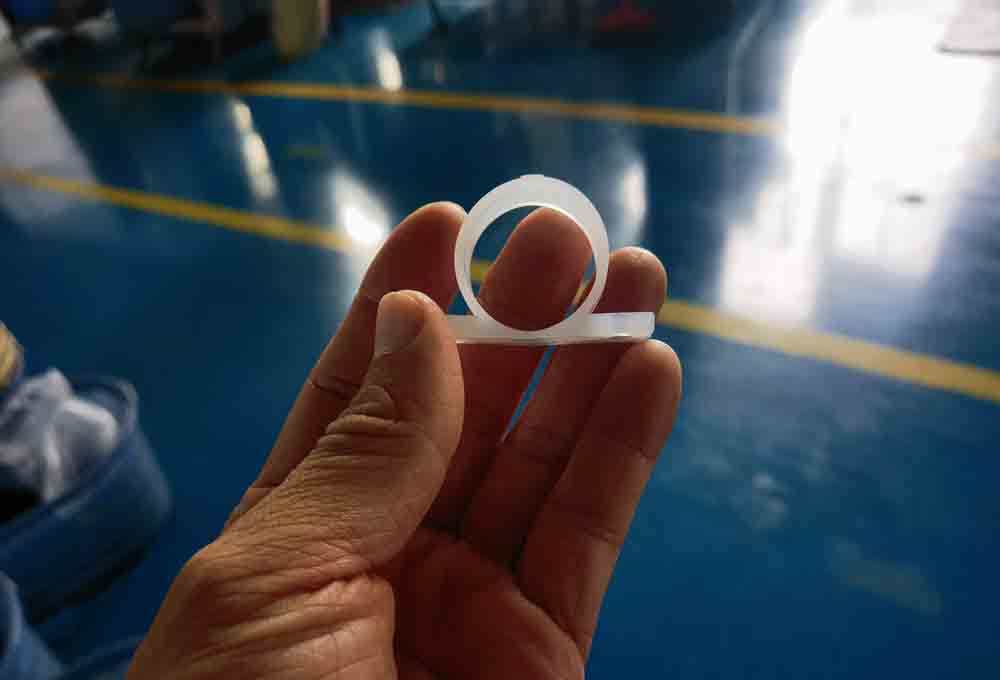 Support de montage en silicone anti-vibration et antidérapant personnalisé et respectueux de l'environnement