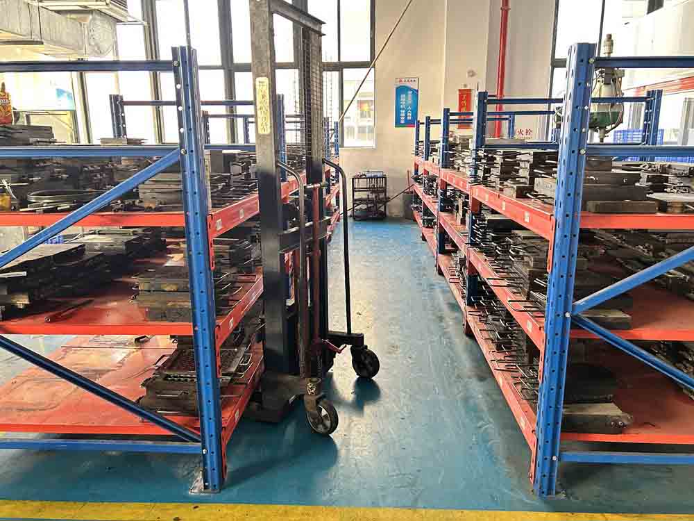 Solution de fabrication de moules en caoutchouc personnalisés - Usine de caoutchouc Zhengguan