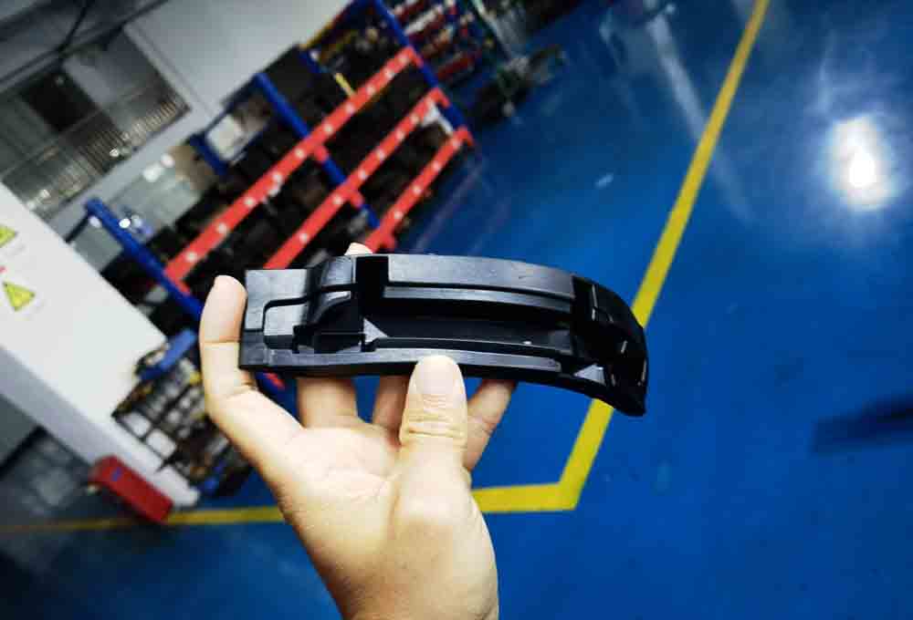 Capuchons de masquage en caoutchouc naturel moulés avec précision pour la peinture par pulvérisation de lampes automobiles